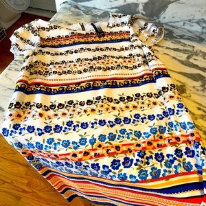 Kensie white floral striped dress, size medium